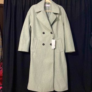 Zara oversized coat special edition runs XL